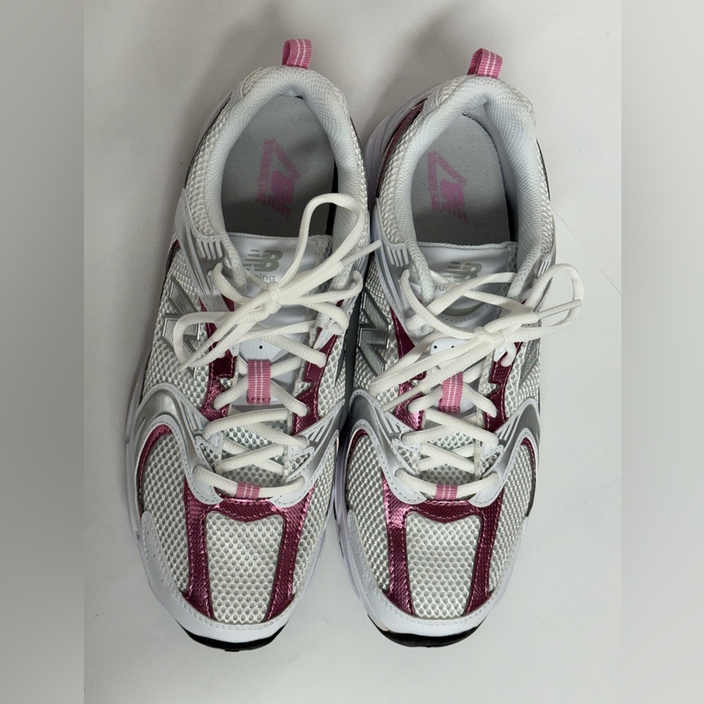New Balance Women's Running shoes MR530PK size 10 (men 8.5) - Lightly used - Picture 4 of 9